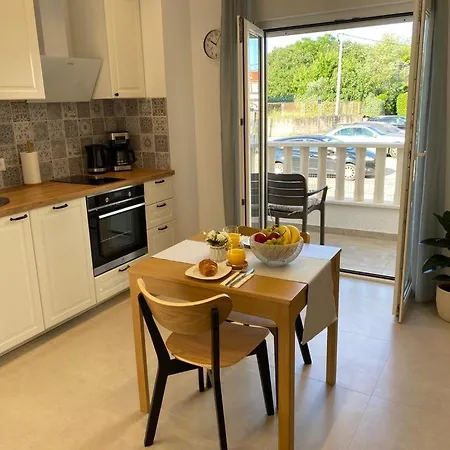 Josipa Apartament *